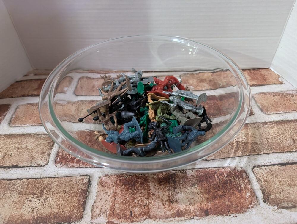 Lot of 42 Vintage Military Battle Figures Soldiers Army Men Fantasy 1960s - Now